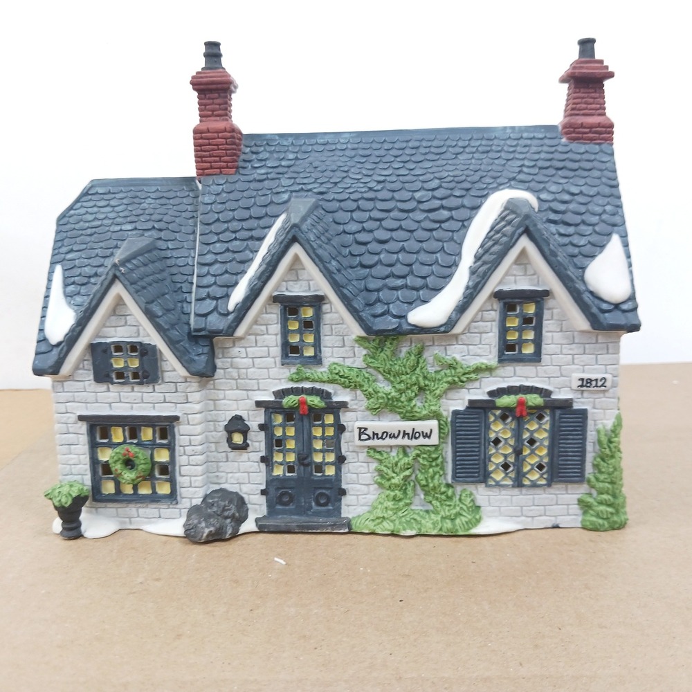 Dept 56 Dickens Village Brownlow House Oliver Twist Porcelain 5553-0